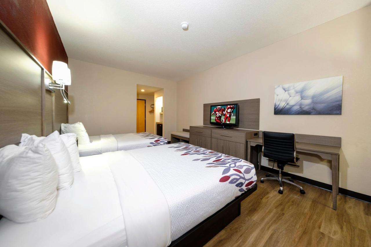 Red Roof Inn Йемасси Экстерьер фото