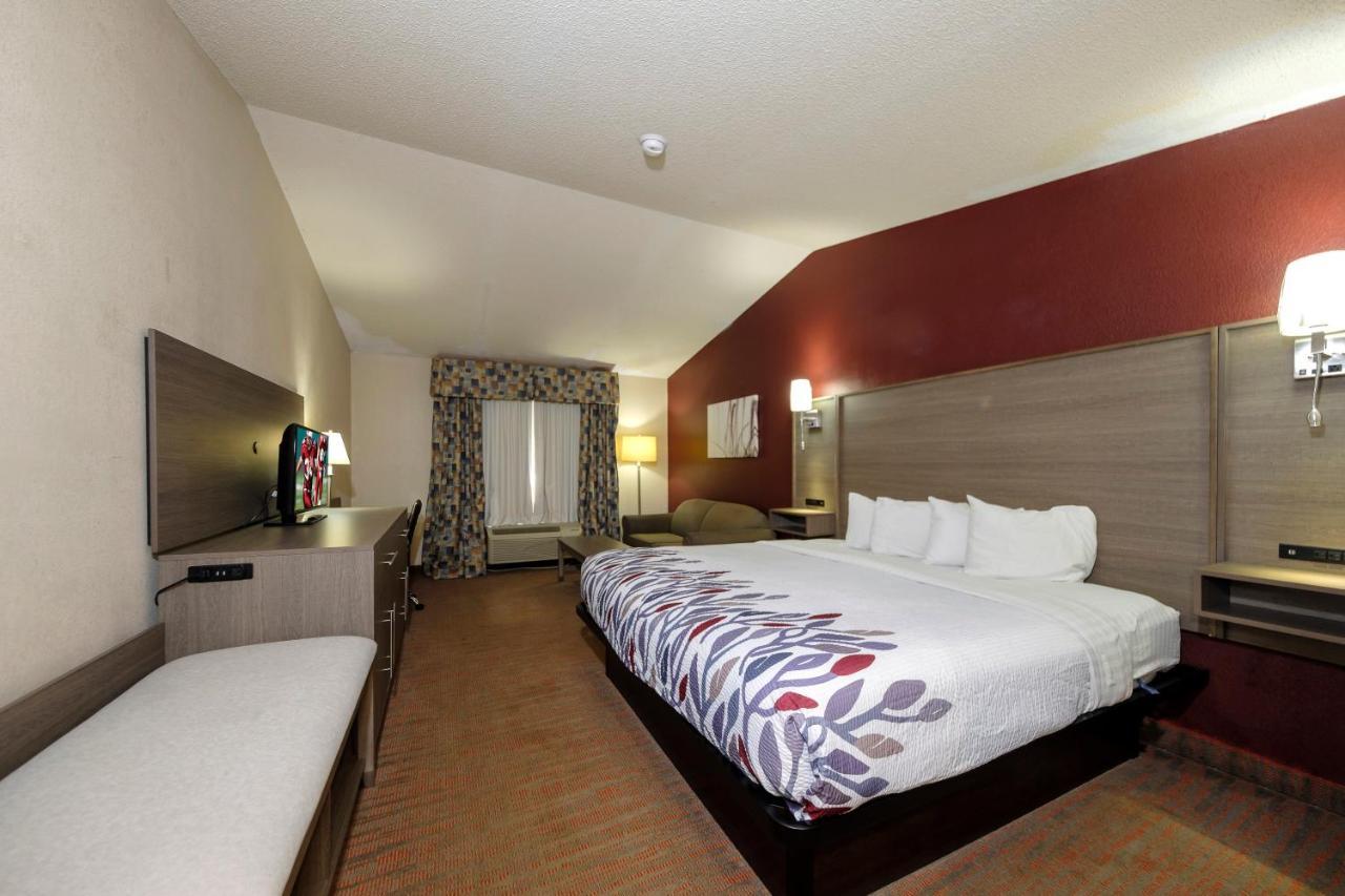 Red Roof Inn Йемасси Экстерьер фото
