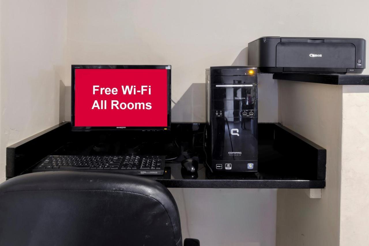 Red Roof Inn Йемасси Экстерьер фото